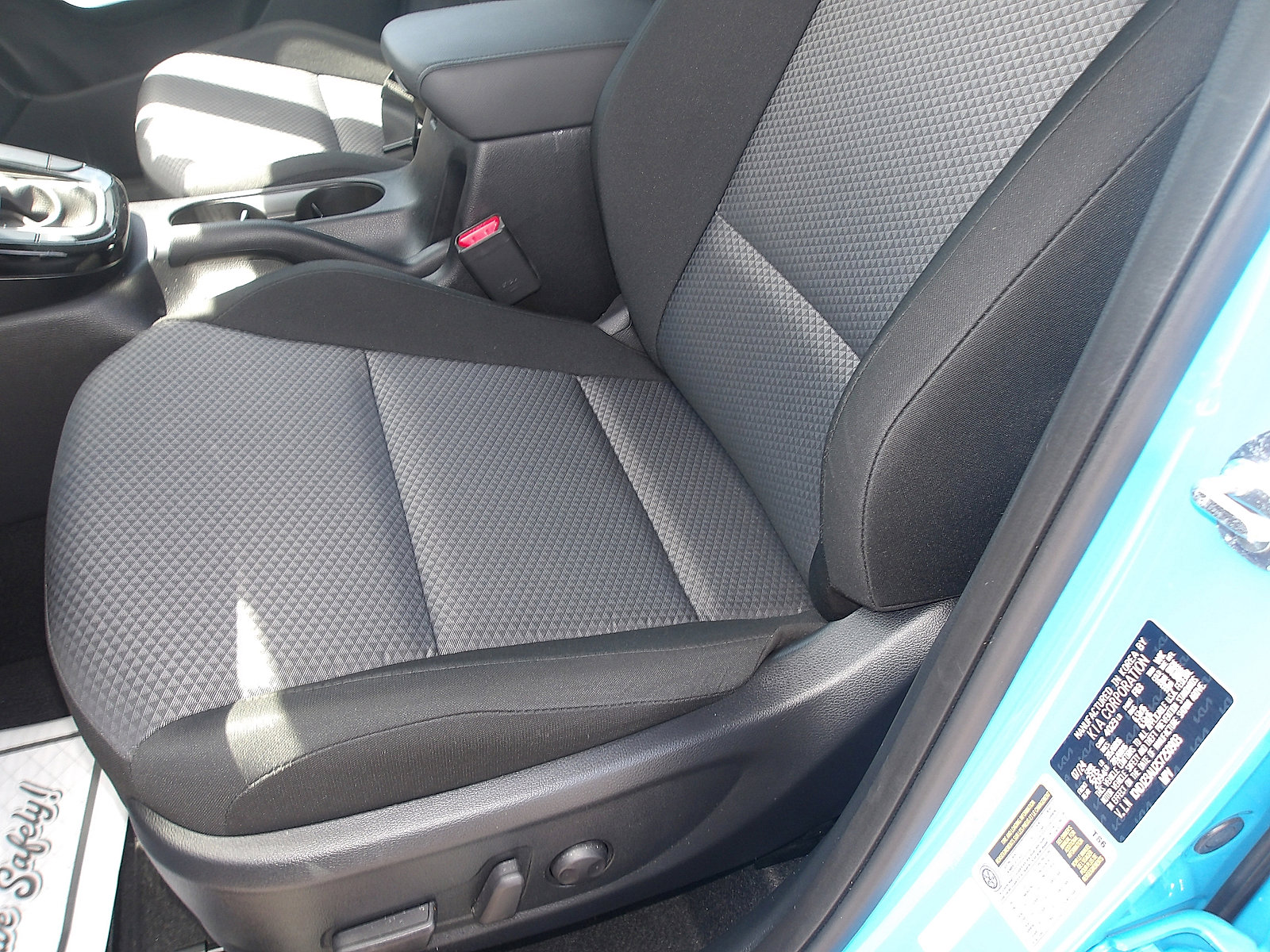 Used 2025 Kia Soul S FWD image 12
