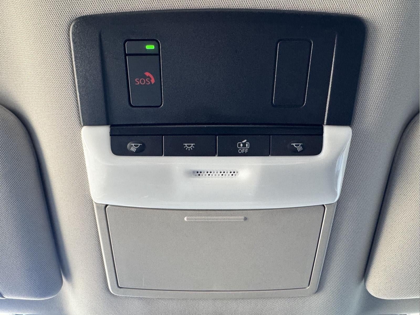 Used 2025 Nissan Pathfinder SV FWD image 21