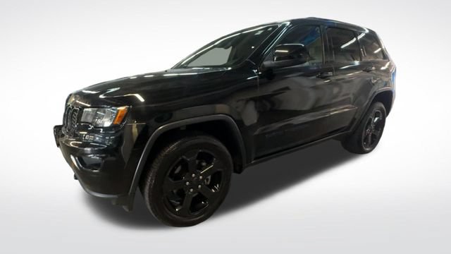 Used 2019 Jeep Grand Cherokee Laredo AWD/4WD image 5