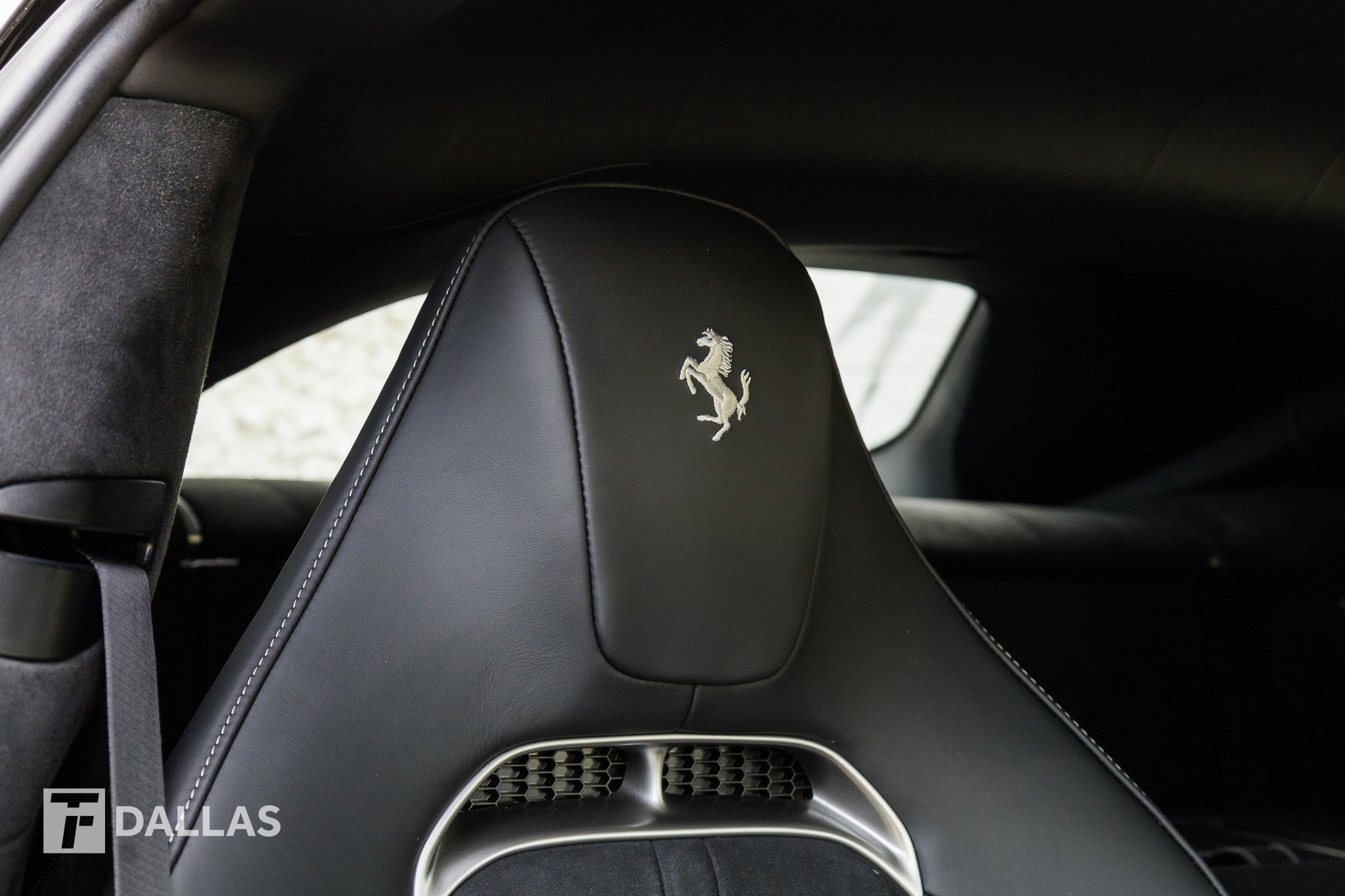 Used 2025 Ferrari 12Cilindri image 34