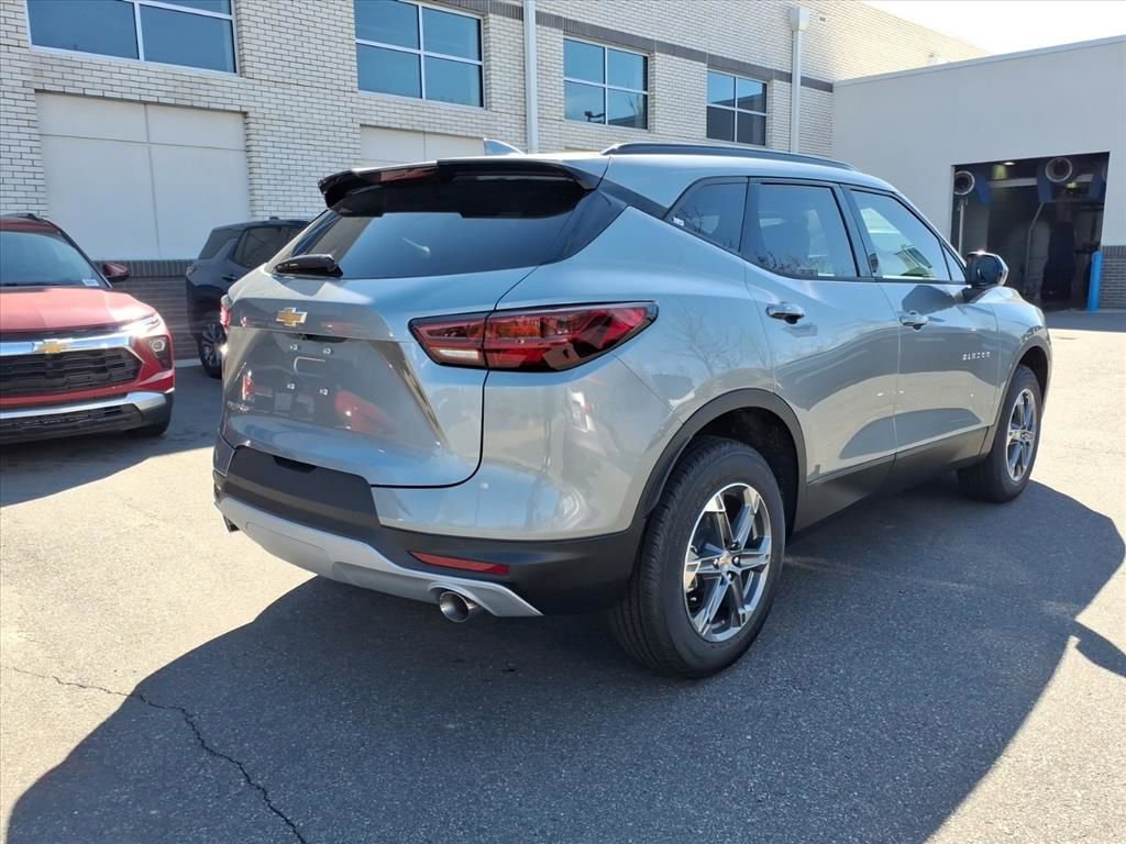 New 2026 Chevrolet Blazer LT w/ Convenience Package FWD image 26