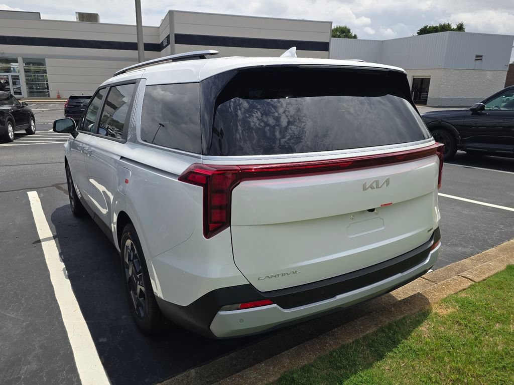 New 2027 Kia Carnival EX FWD image 7