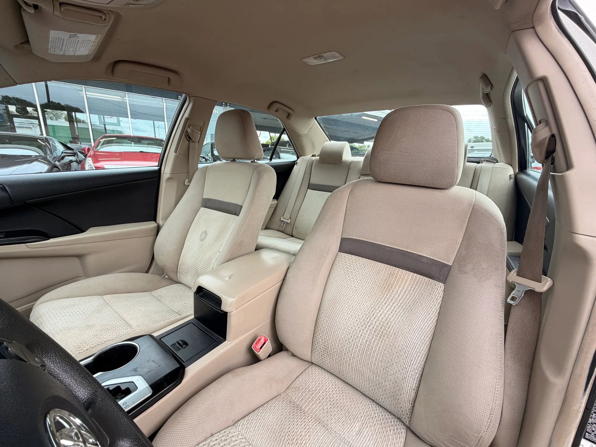 Used 2014 Toyota Camry LE FWD image 10