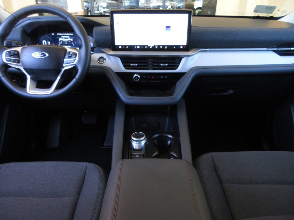 Certified 2026 Ford Explorer Active RWD image 20