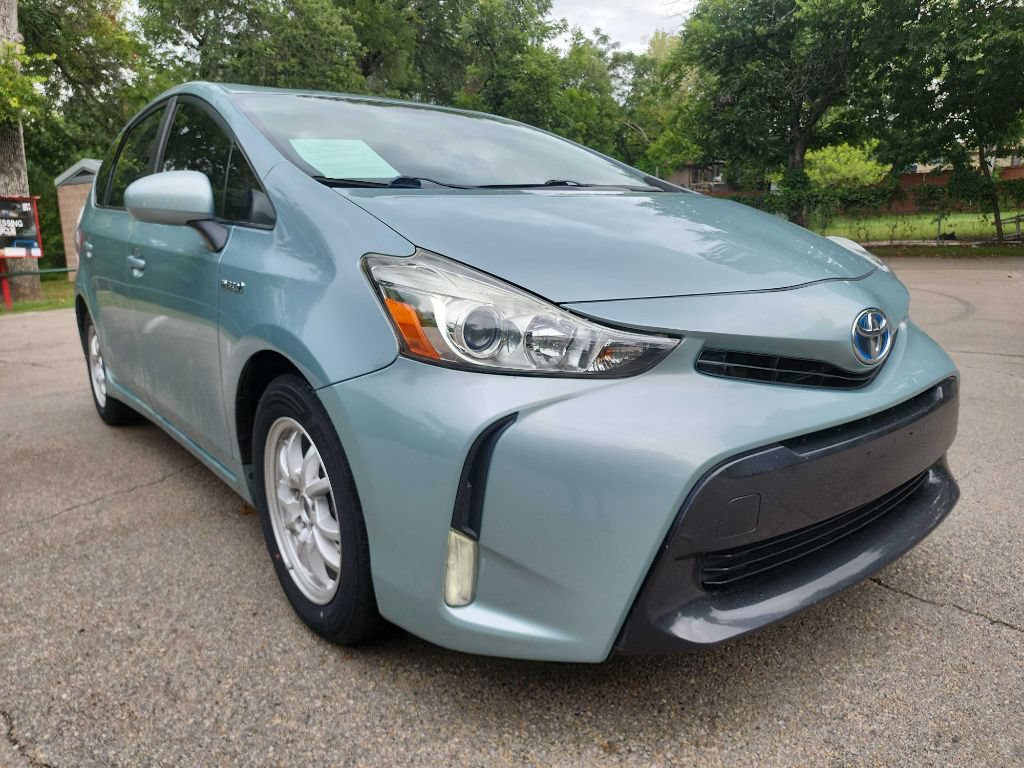 Used 2015 Toyota Prius V Four FWD image 1