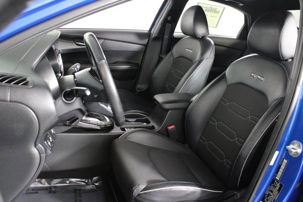 Used 2022 Kia Forte GT-Line w/ GT-Line Premium Package image 17