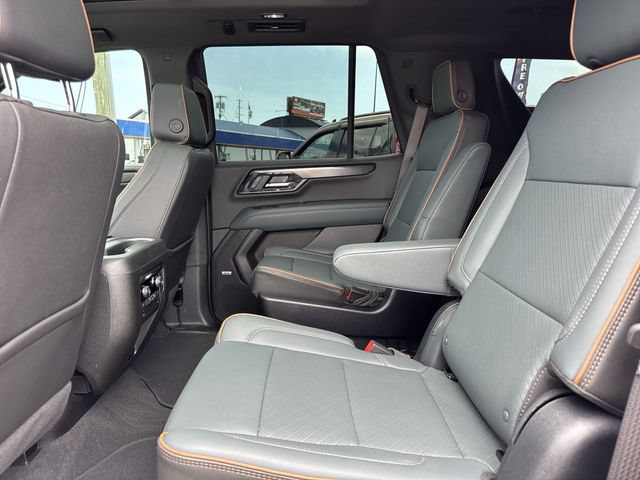 Used 2025 GMC Yukon AT4 w/ AT4 Premium Package AWD/4WD image 11