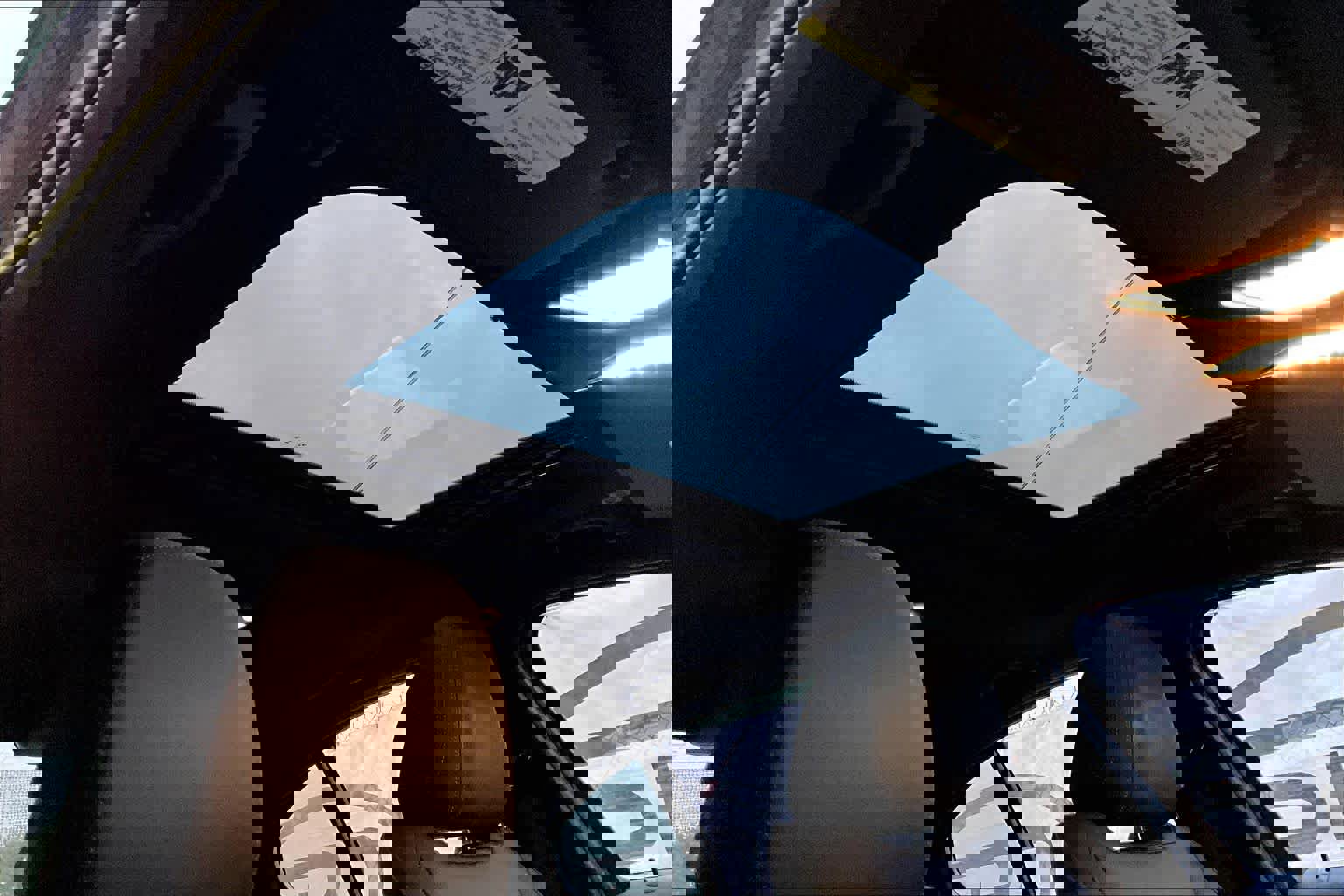 Certified 2025 BMW 330i Sedan image 13