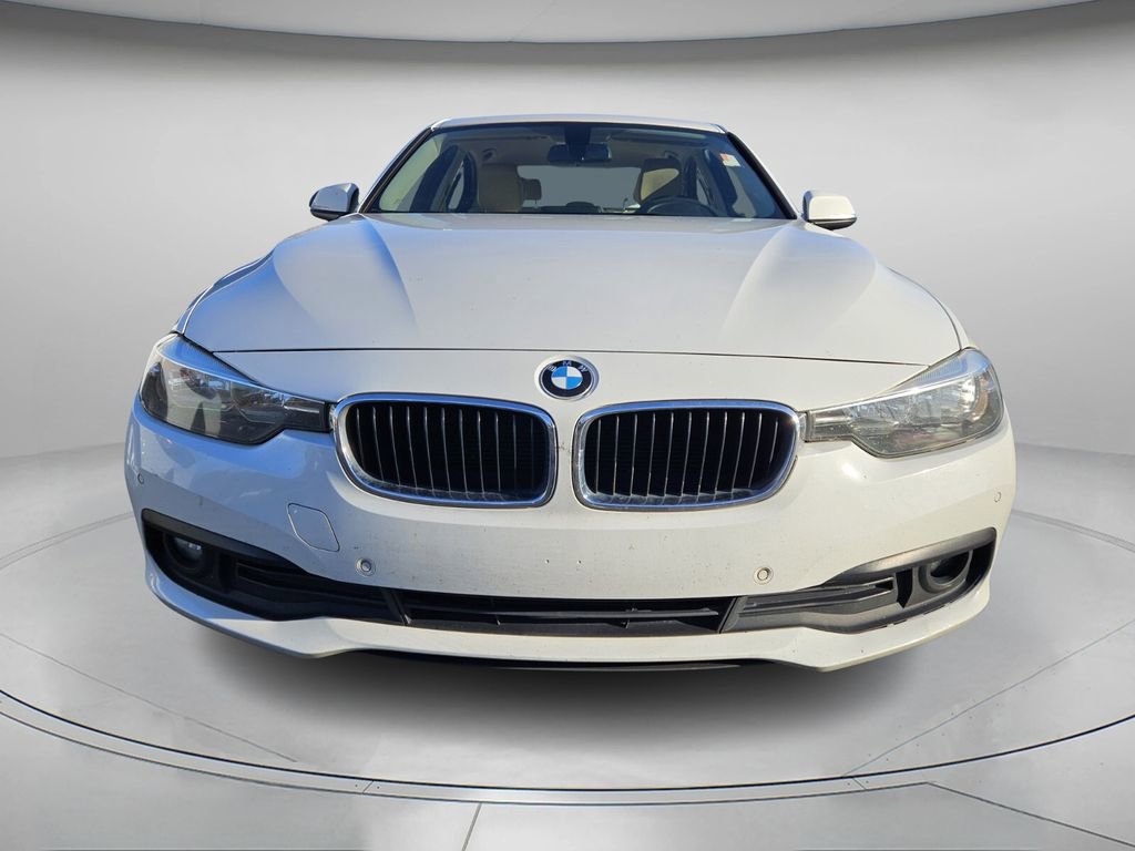 Used 2016 BMW 320i Sedan image 3