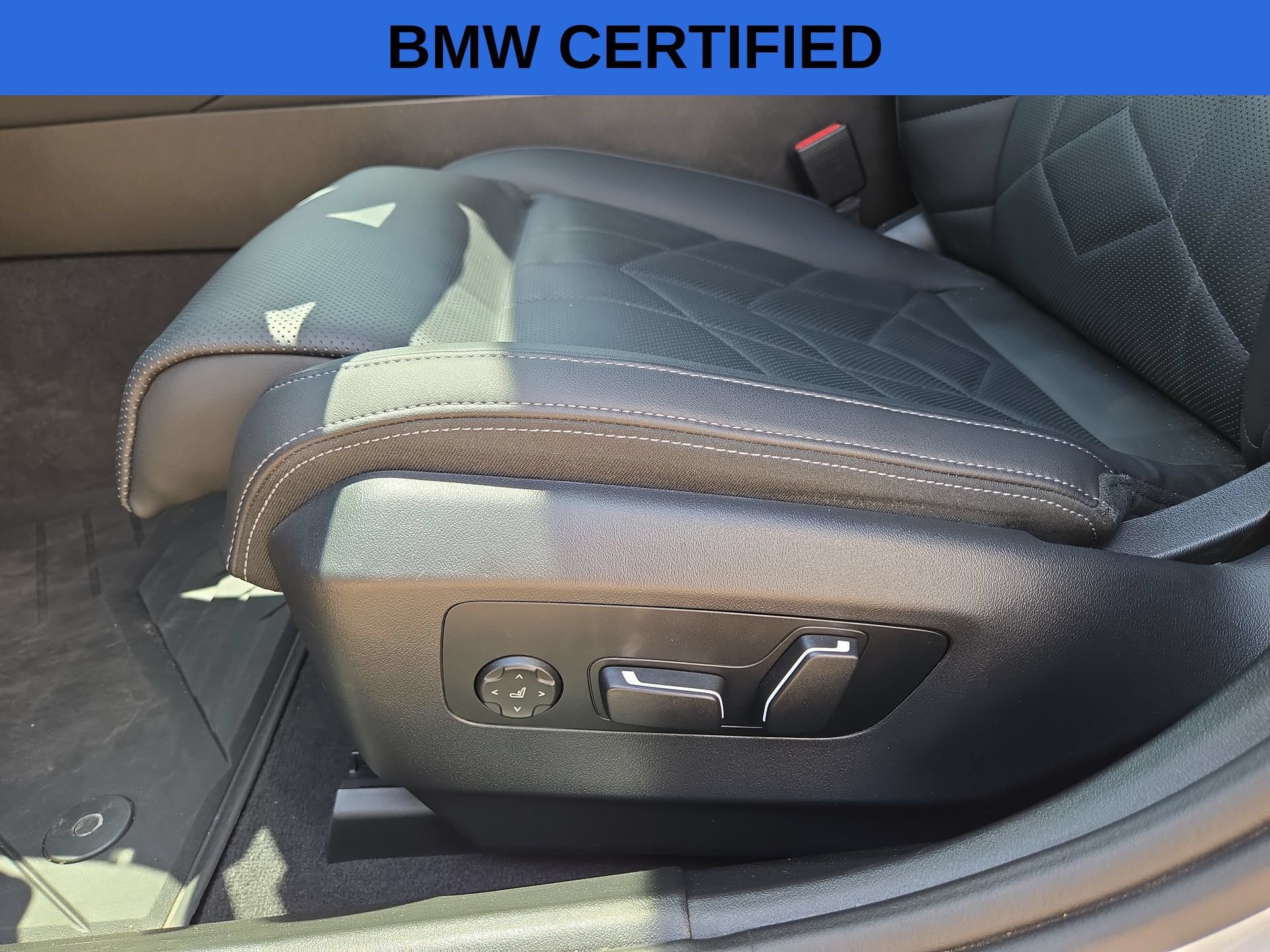 Certified 2024 BMW i5 M60 w/ Premium Package AWD/4WD image 17