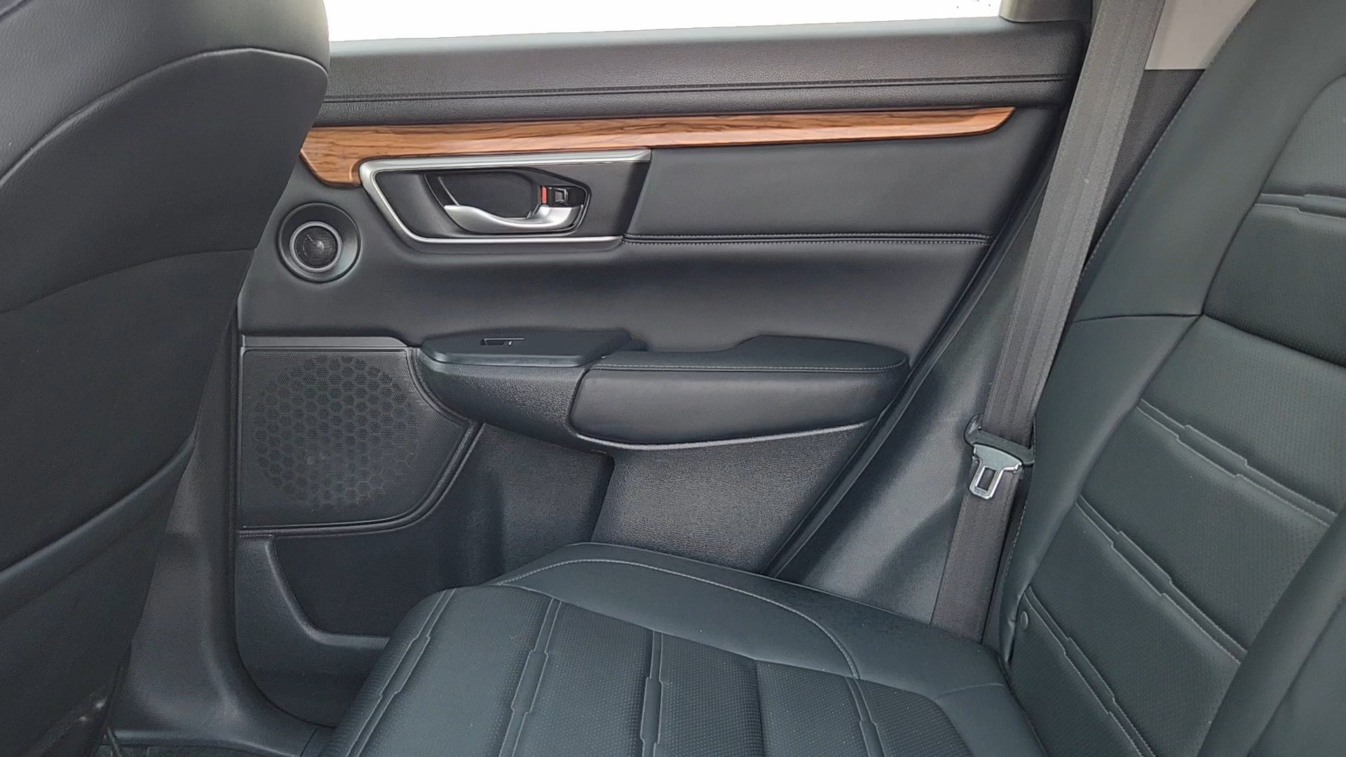 Used 2020 Honda CR-V EX-L image 16