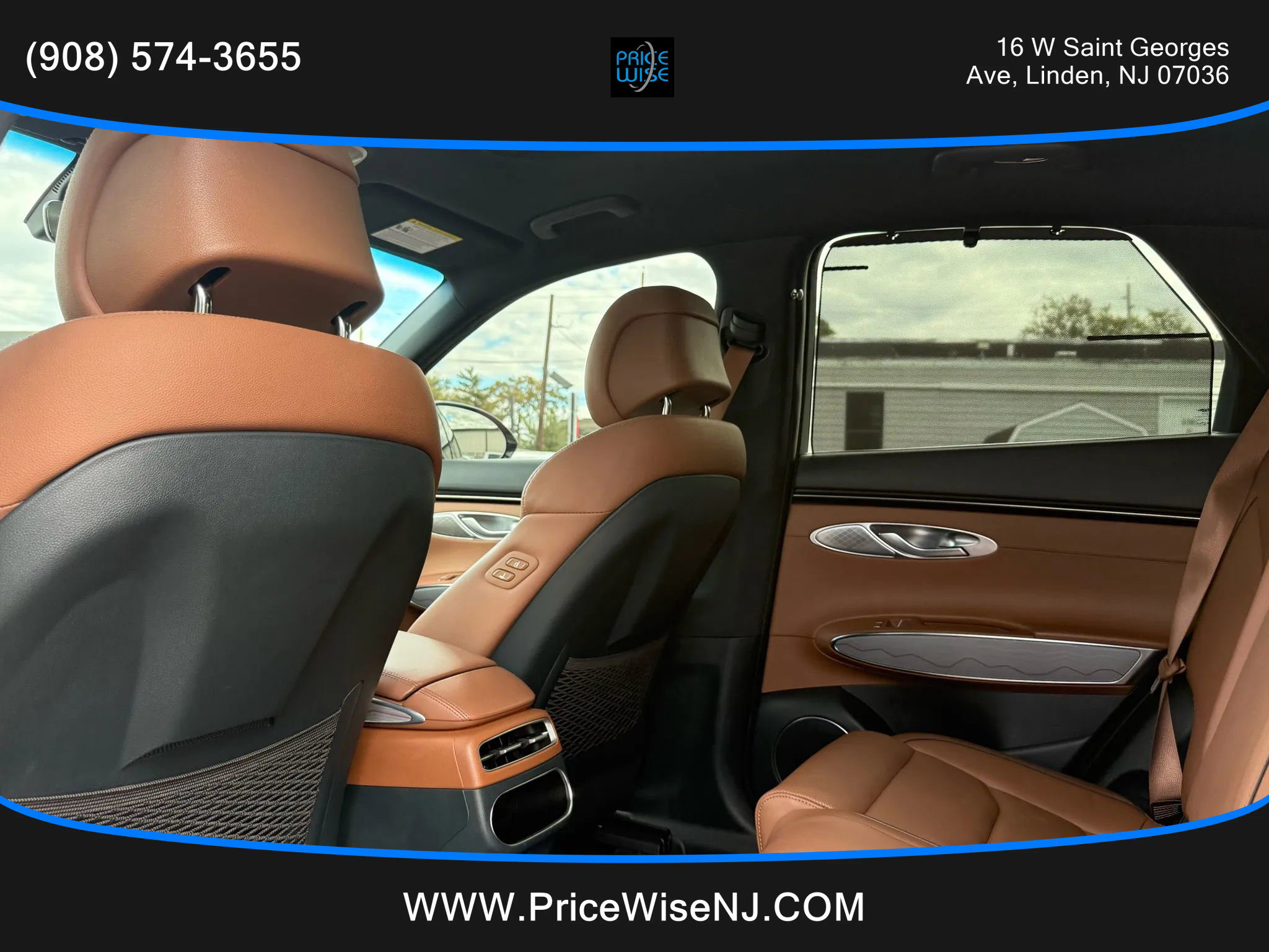 Used 2022 Genesis GV70 2.5T w/ Advanced Package image 28