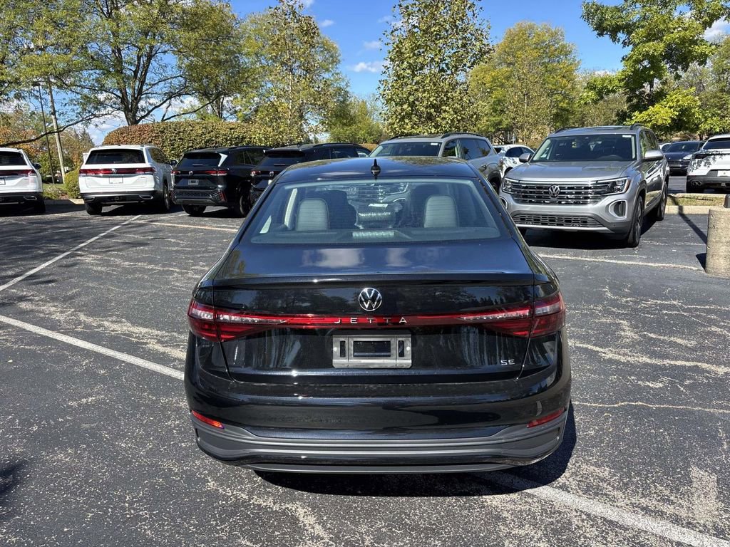 New 2026 Volkswagen Jetta SE image 6