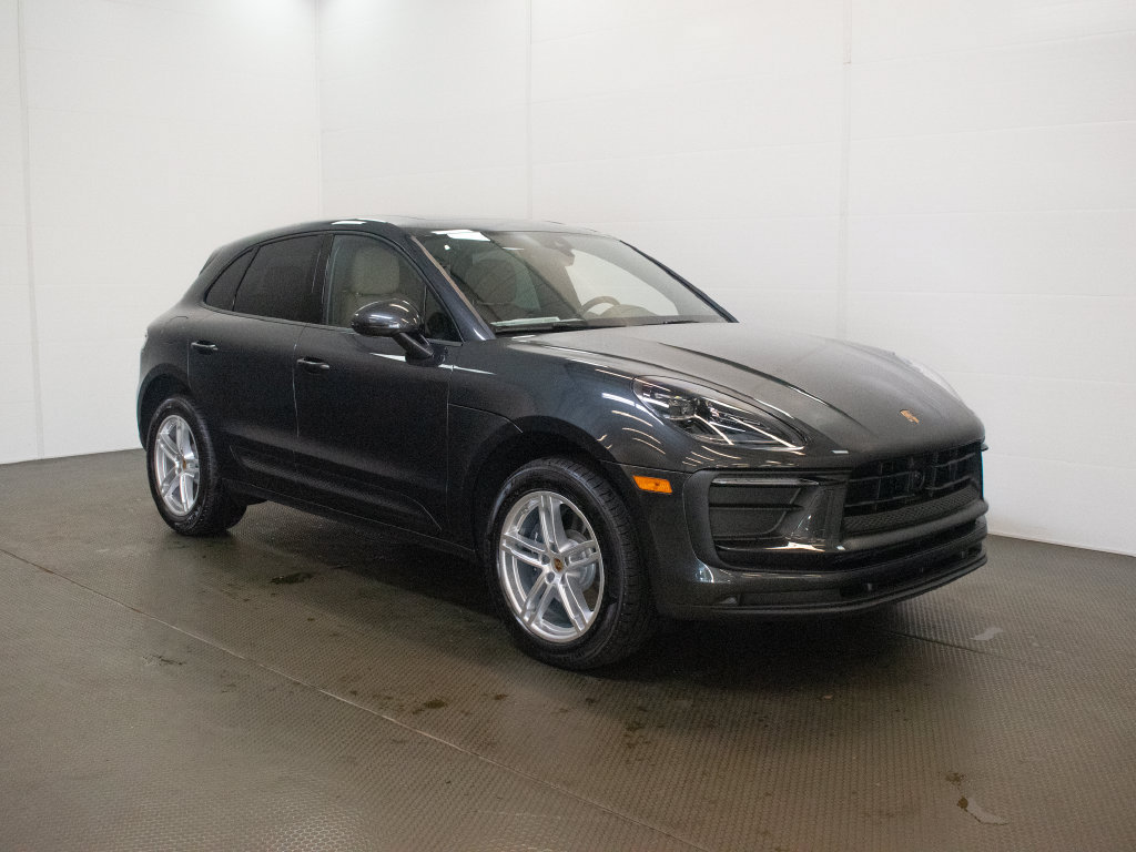 New 2026 Porsche Macan AWD/4WD image 8