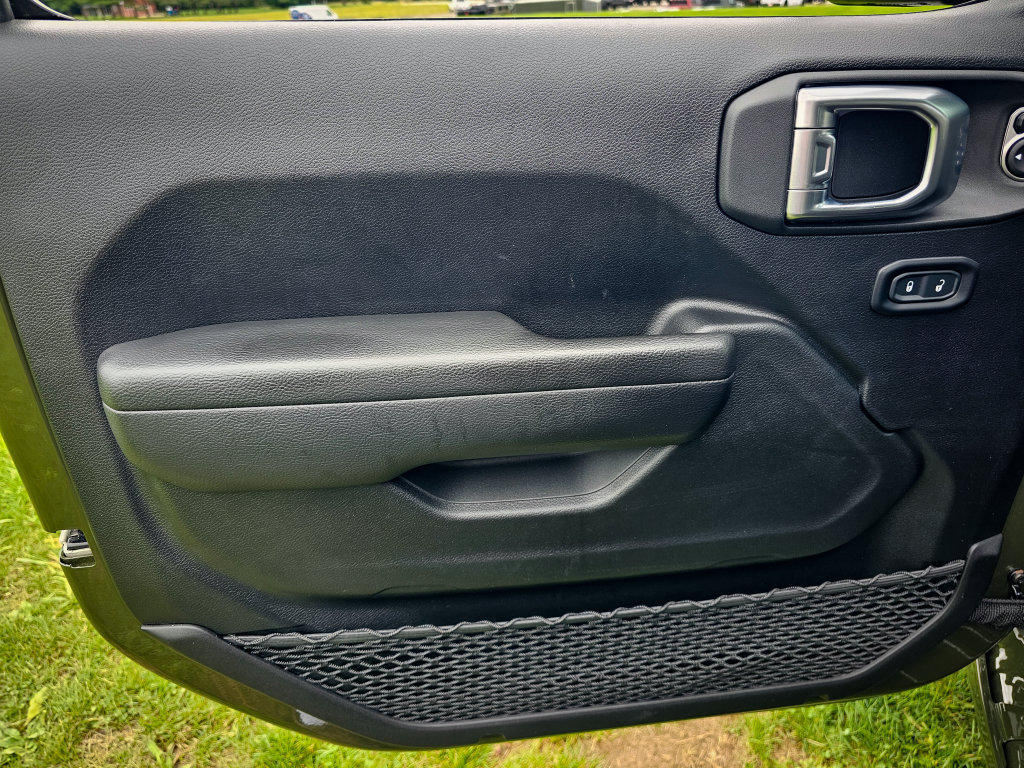 Used 2022 Jeep Wrangler Unlimited Sport AWD/4WD image 10