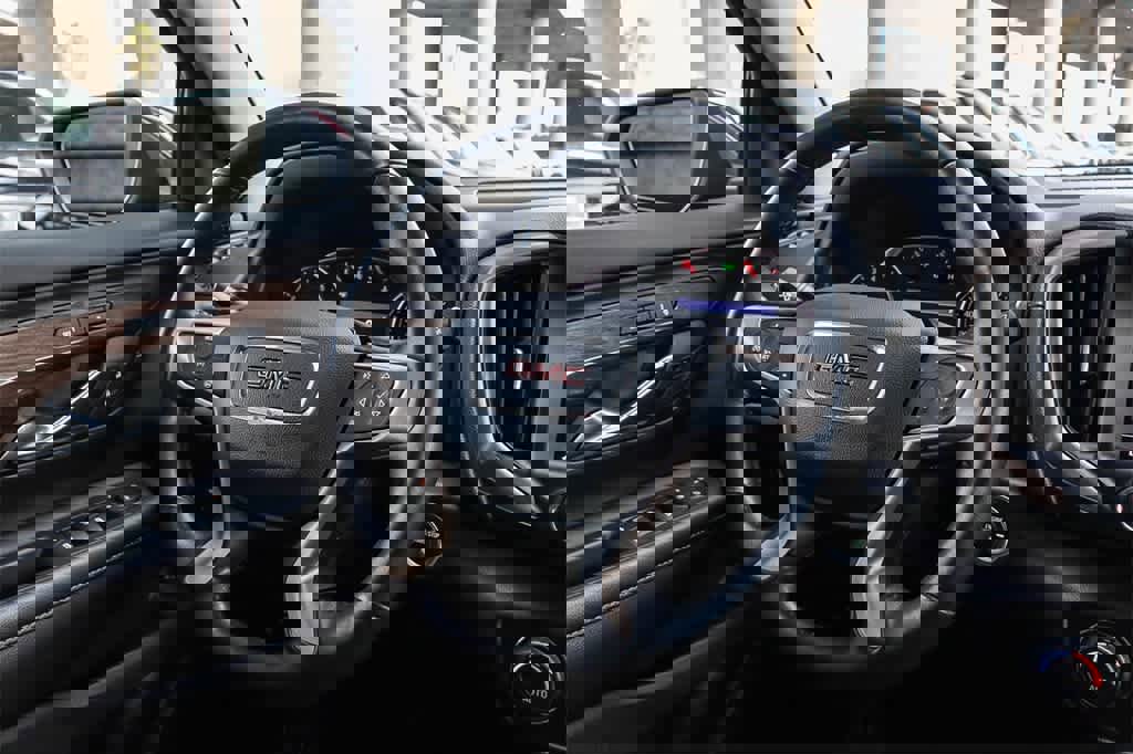 Used 2019 GMC Terrain Denali image 16