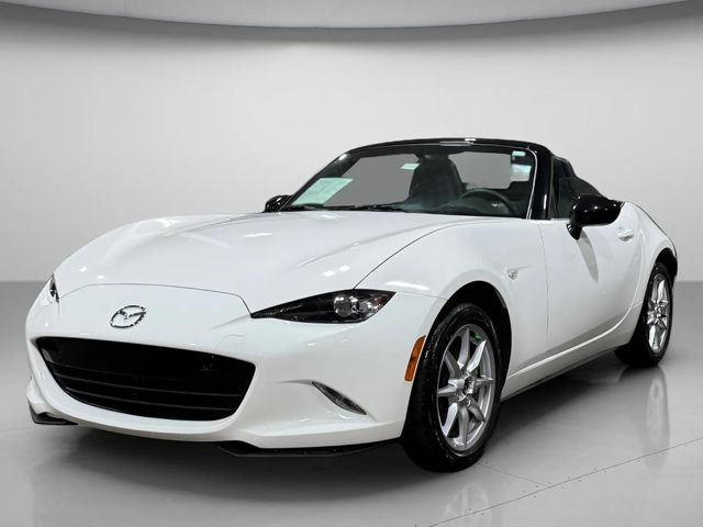 Used 2017 MAZDA MX-5 Miata Sport RWD image 9
