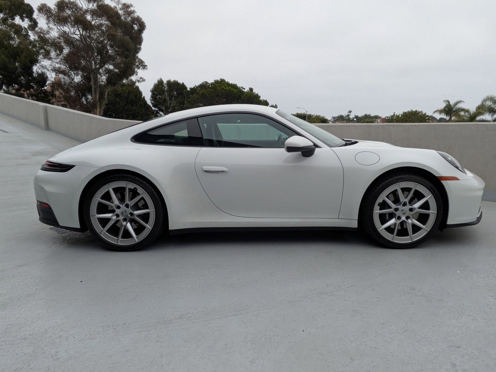 Certified 2025 Porsche 911 Carrera image 8
