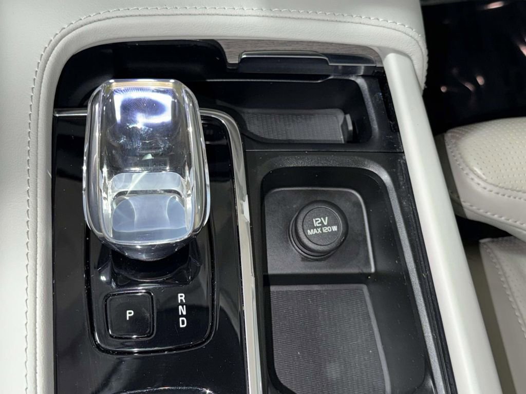 Used 2023 Volvo XC90 T8 Ultimate w/ Protection Package Premier AWD/4WD image 26