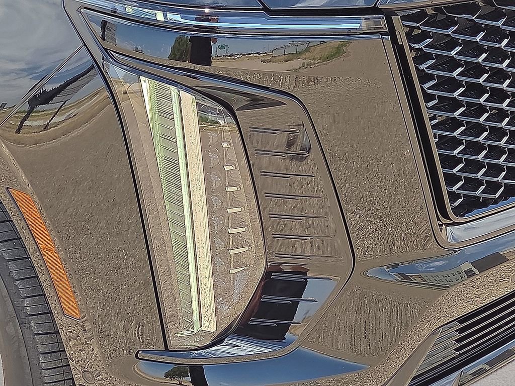 Used 2025 Cadillac Escalade Sport Platinum RWD image 10