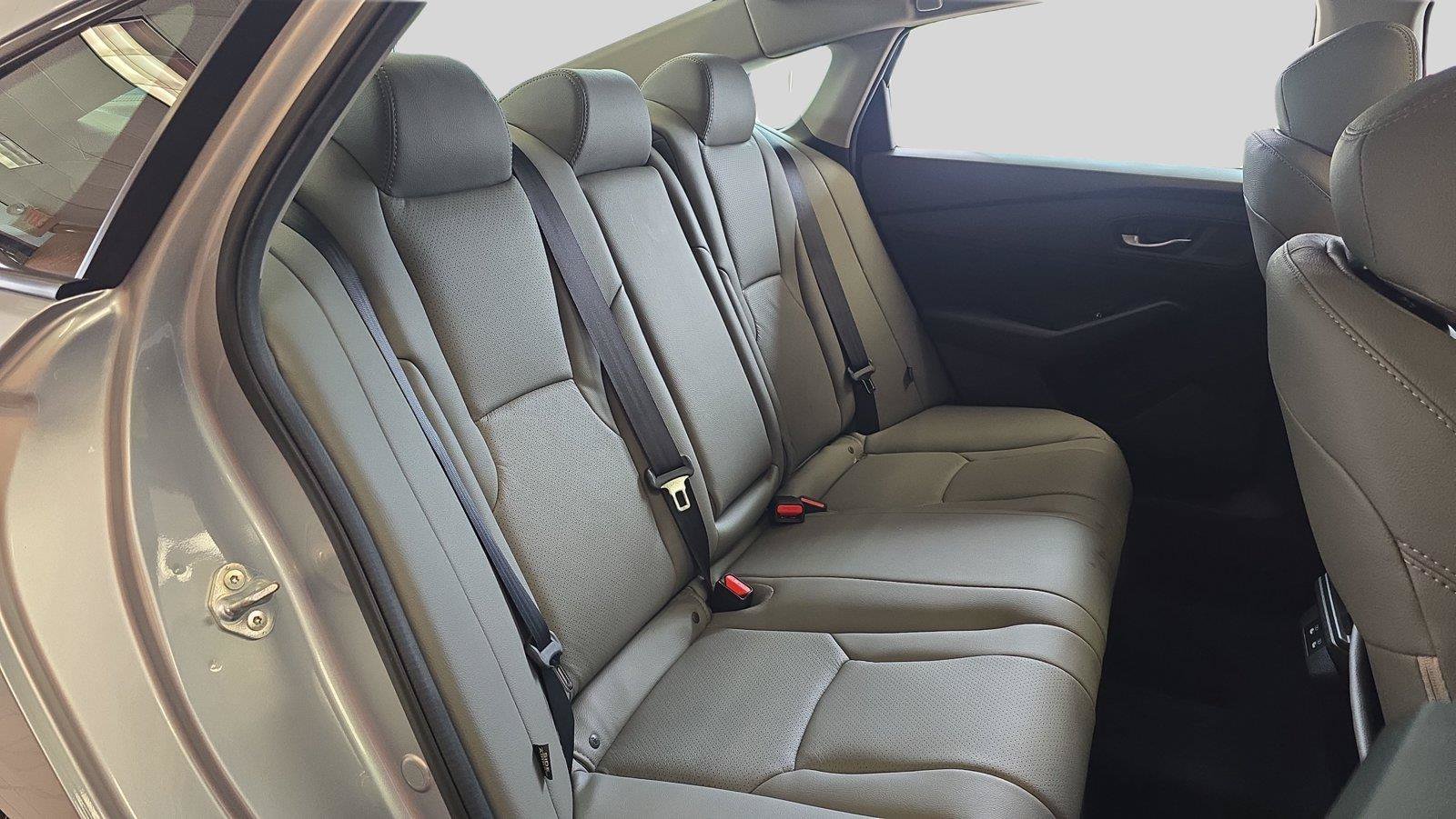 Used 2025 Honda Accord SE image 17