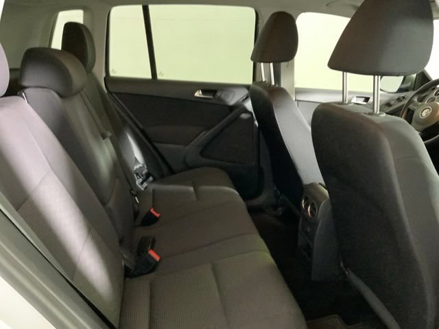 Used 2018 Volkswagen Tiguan Limited AWD/4WD image 32