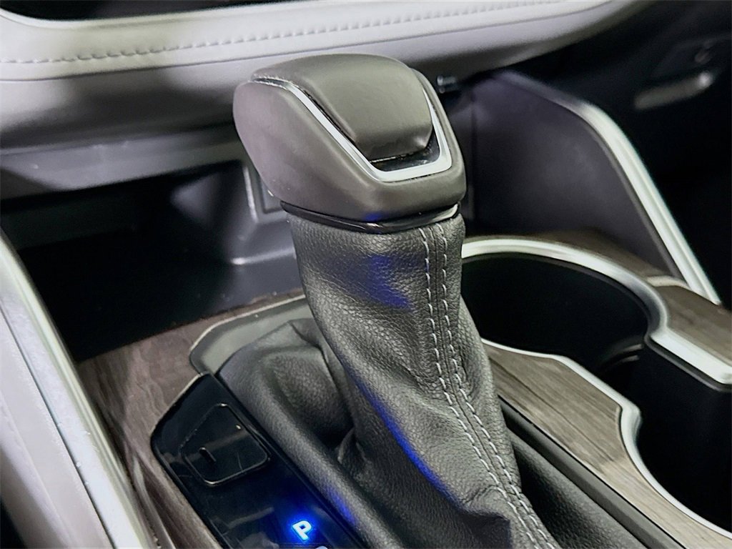 Used 2023 Toyota Highlander Limited image 8