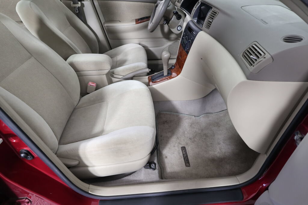 Used 2007 Toyota Corolla LE FWD image 26