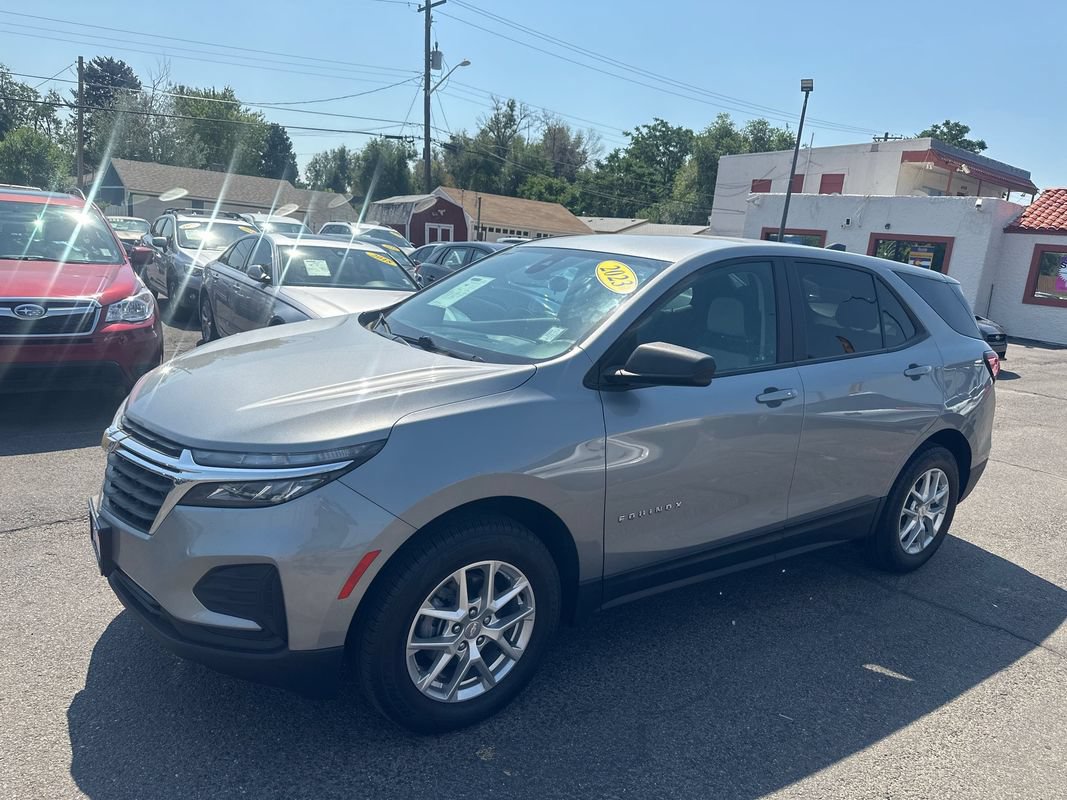Used 2023 Chevrolet Equinox LS w/ LS Convenience Package AWD/4WD image 11