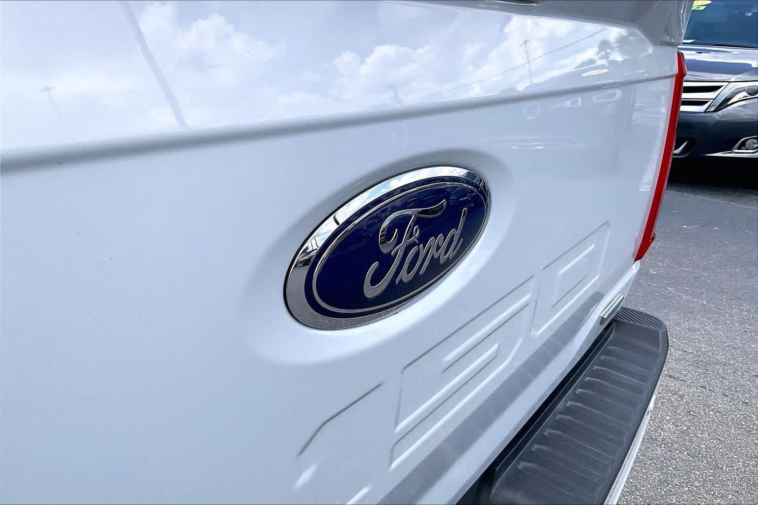 Used 2022 Ford F150 XLT w/ Equipment Group 302A High AWD/4WD image 9
