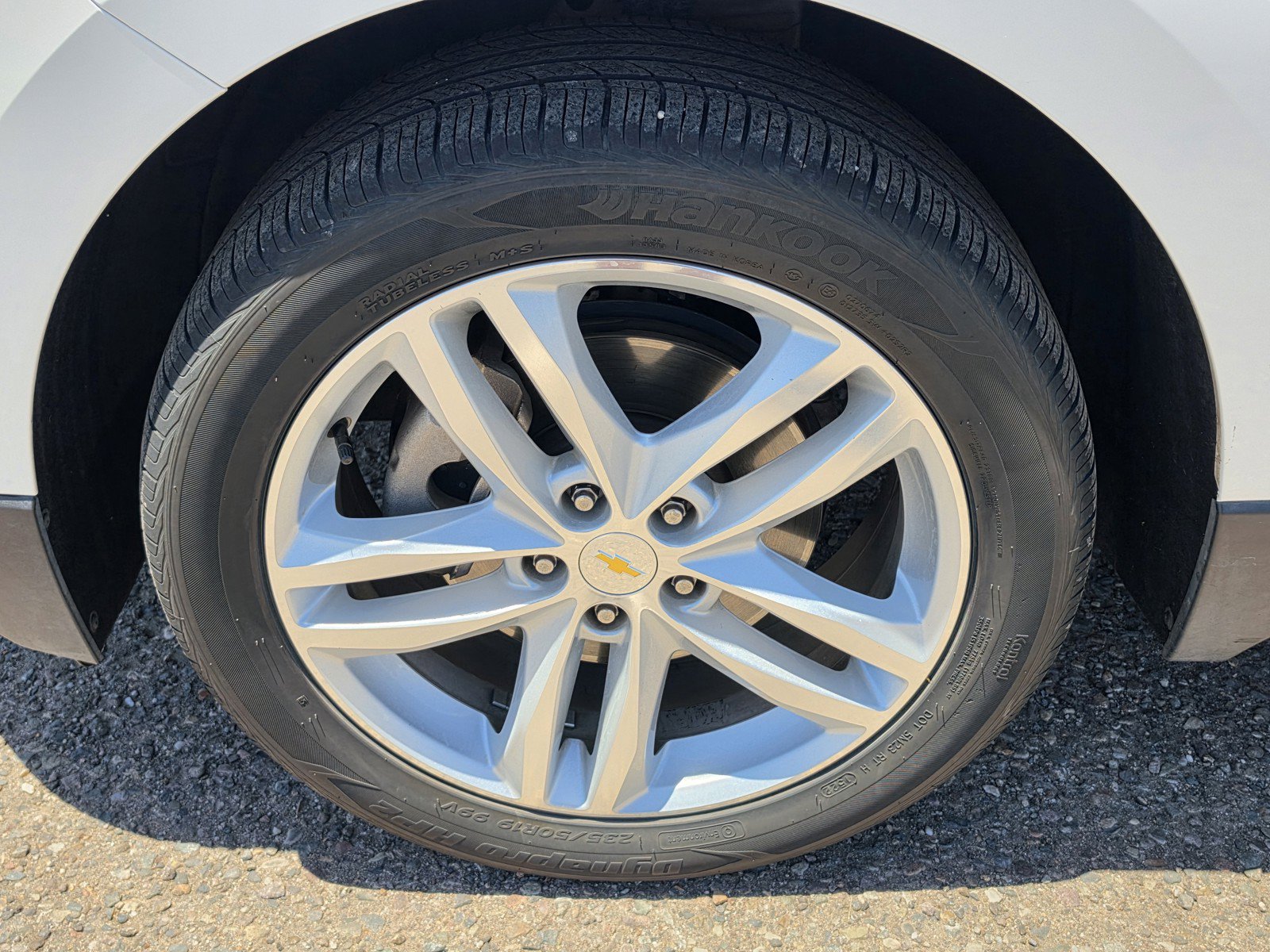 Used 2019 Chevrolet Equinox Premier FWD image 9