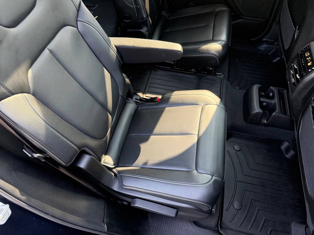 Used 2023 Jeep Grand Cherokee L Limited w/ Luxury Tech Group II AWD/4WD image 57