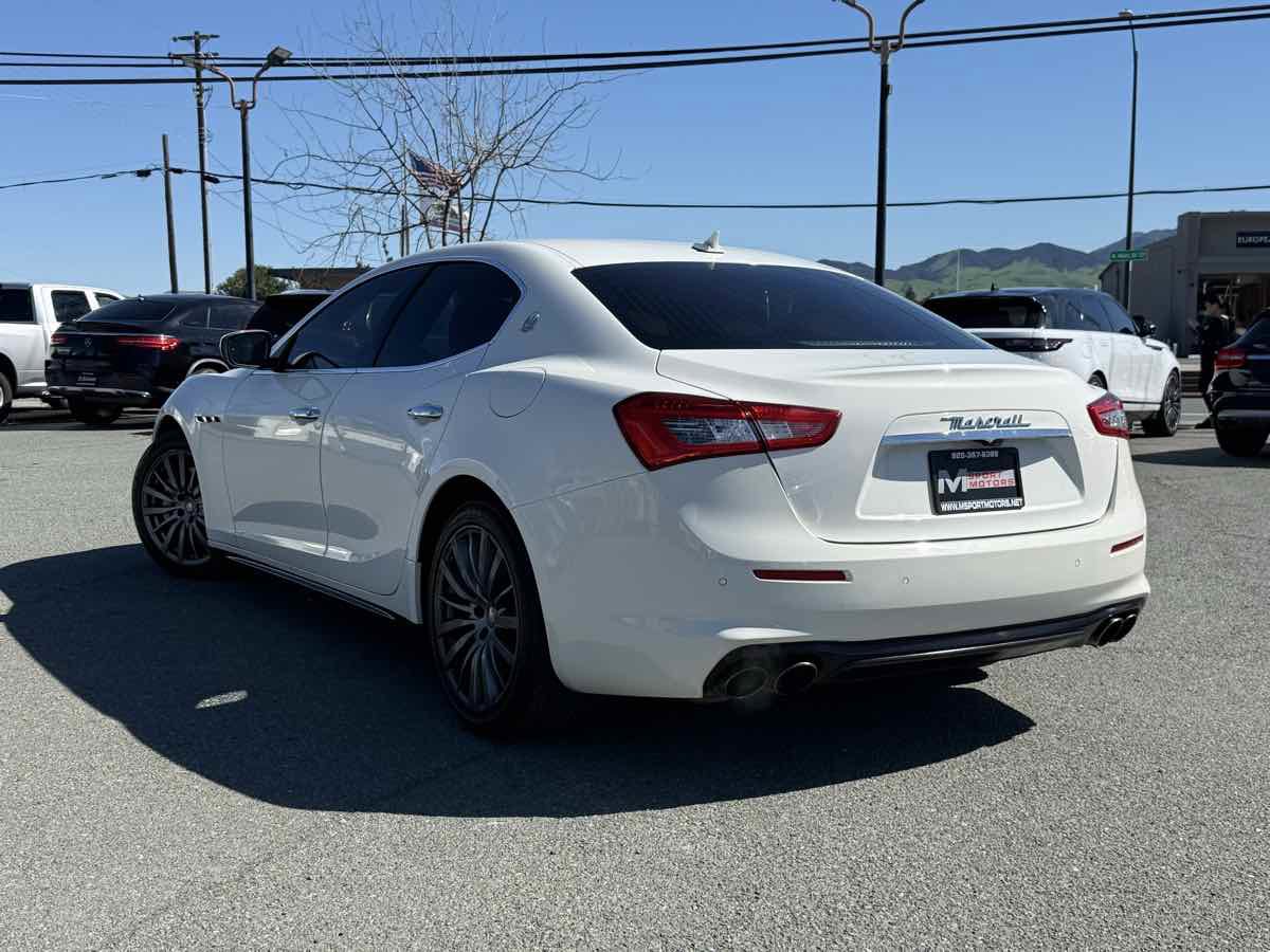 Used 2018 Maserati Ghibli image 9