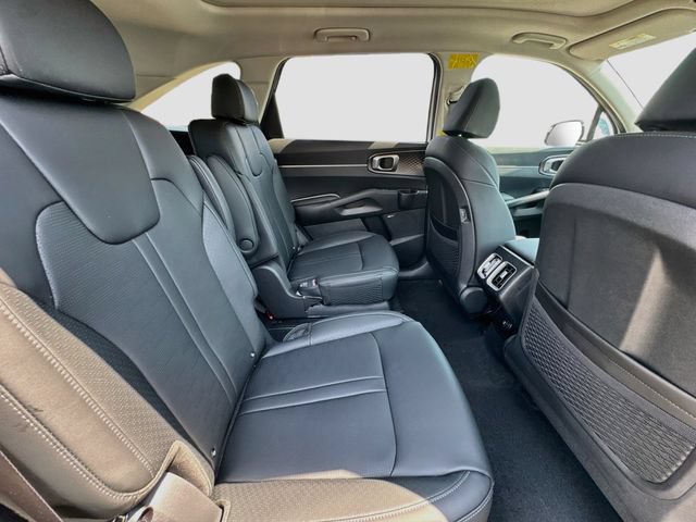 New 2026 Kia Sorento EX w/ EX Premium Package FWD image 30