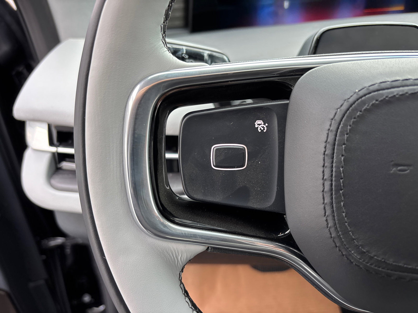 New 2025 Lincoln Navigator L Black Label image 16