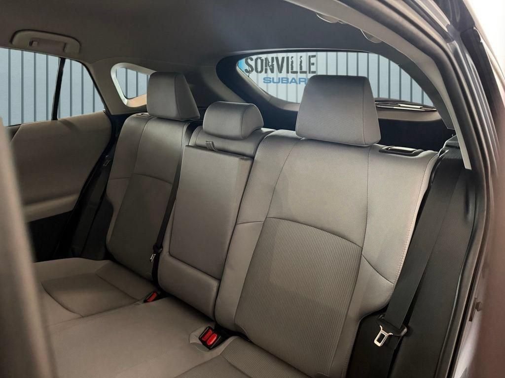 Used 2023 Toyota Venza LE AWD/4WD image 22