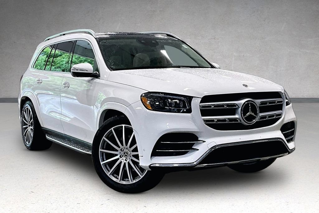 Used 2023 Mercedes-Benz GLS 450 4MATIC image 3