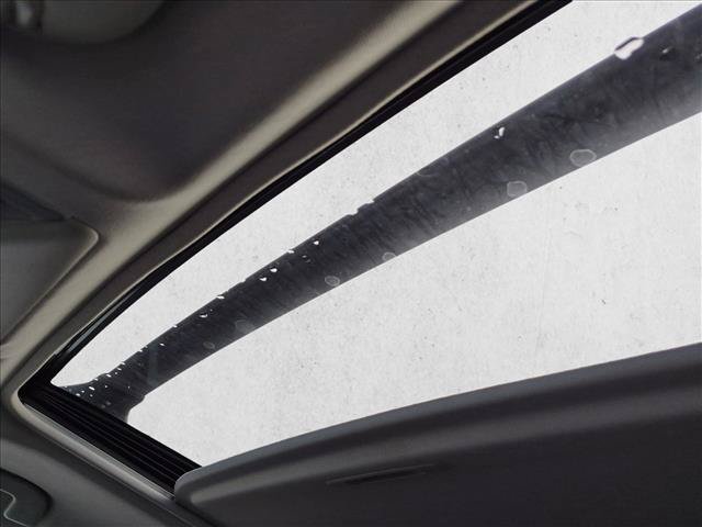 Used 2019 Toyota RAV4 XLE w/ Convenience Package FWD image 14