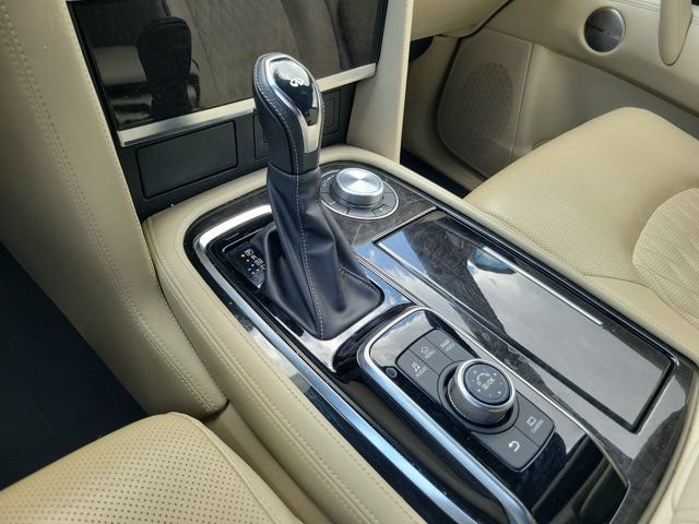 Used 2024 INFINITI QX80 Sensory AWD/4WD image 33