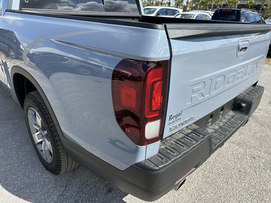 Used 2025 Honda Ridgeline RTL image 11