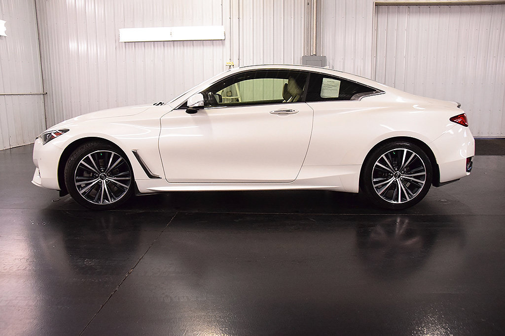 Used 2022 INFINITI Q60 3.0t Luxe w/ Essential Package AWD/4WD image 4
