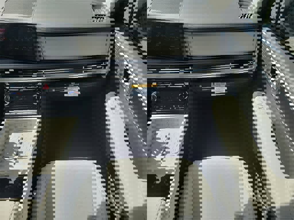 New 2026 Hyundai Santa Fe SE image 15