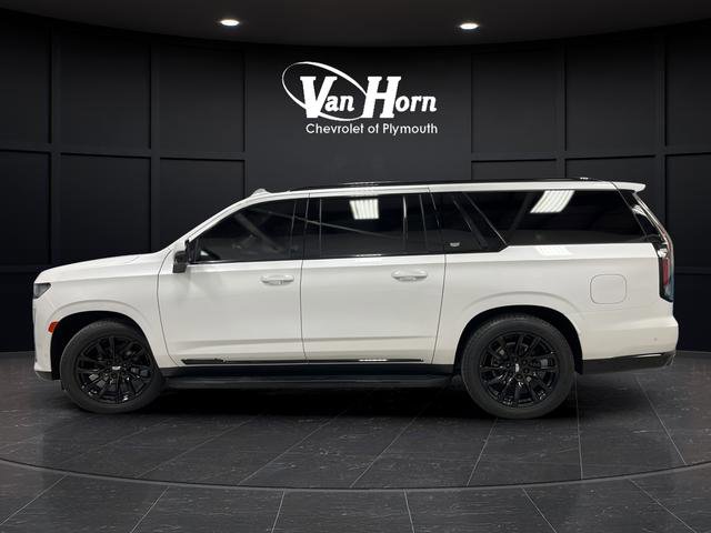 Used 2023 Cadillac Escalade ESV Sport Platinum w/ LPO, ONYX Package AWD/4WD image 4