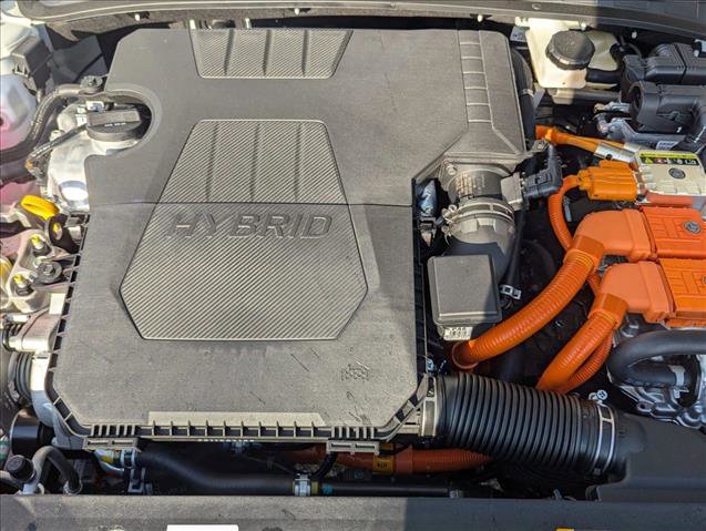 New 2025 Hyundai Elantra SEL image 16