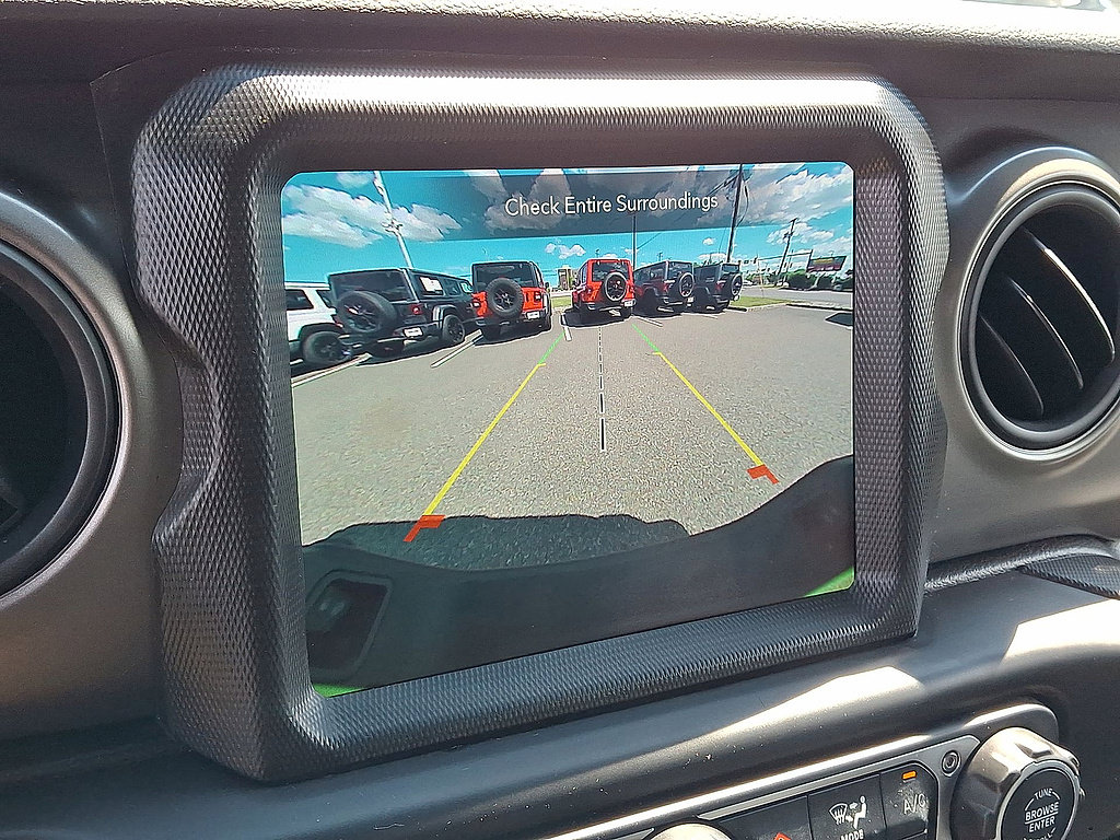 Used 2021 Jeep Gladiator Sport AWD/4WD image 21