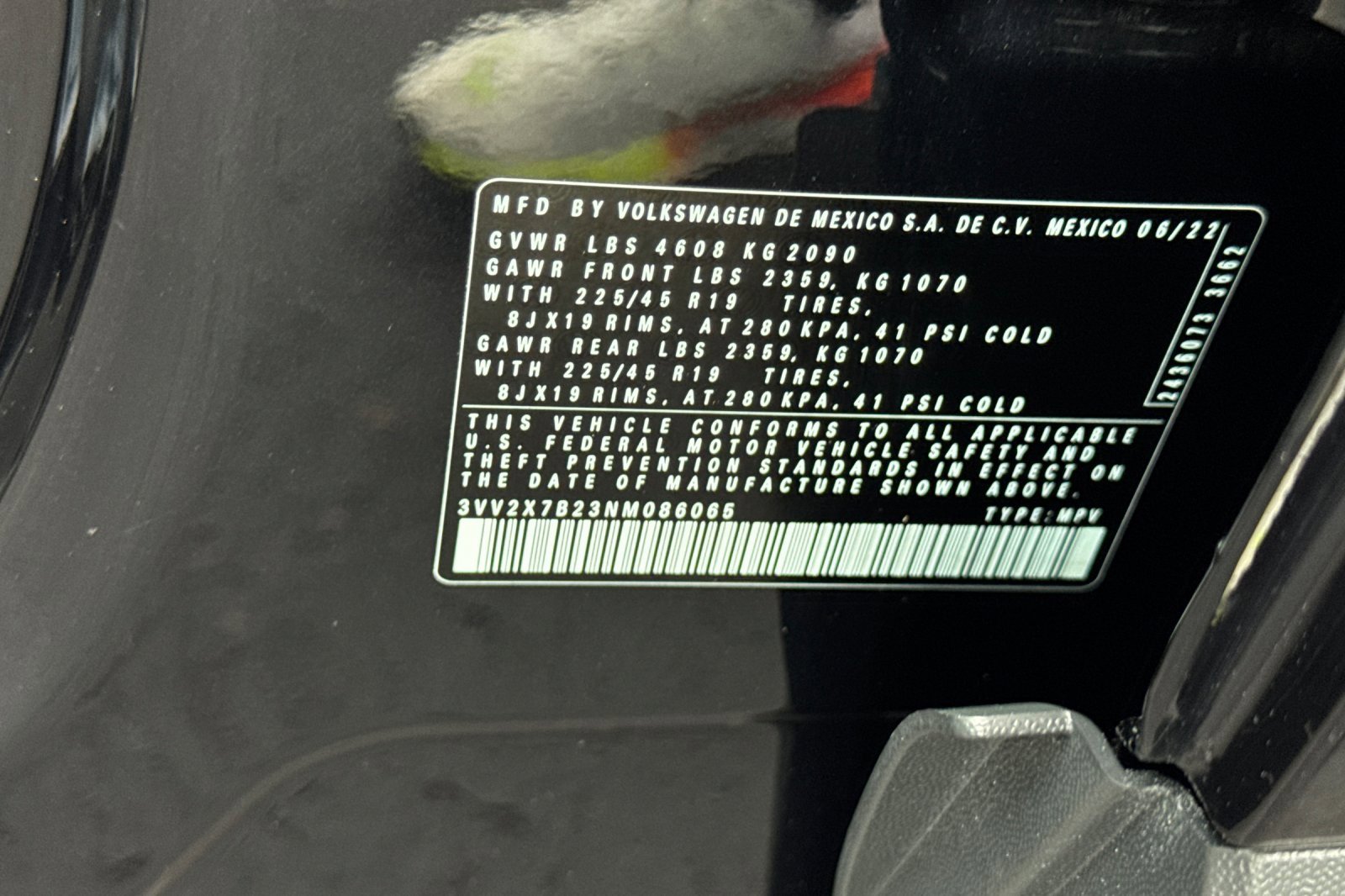 Certified 2022 Volkswagen Taos SEL w/ Panoramic Sunroof Package image 30