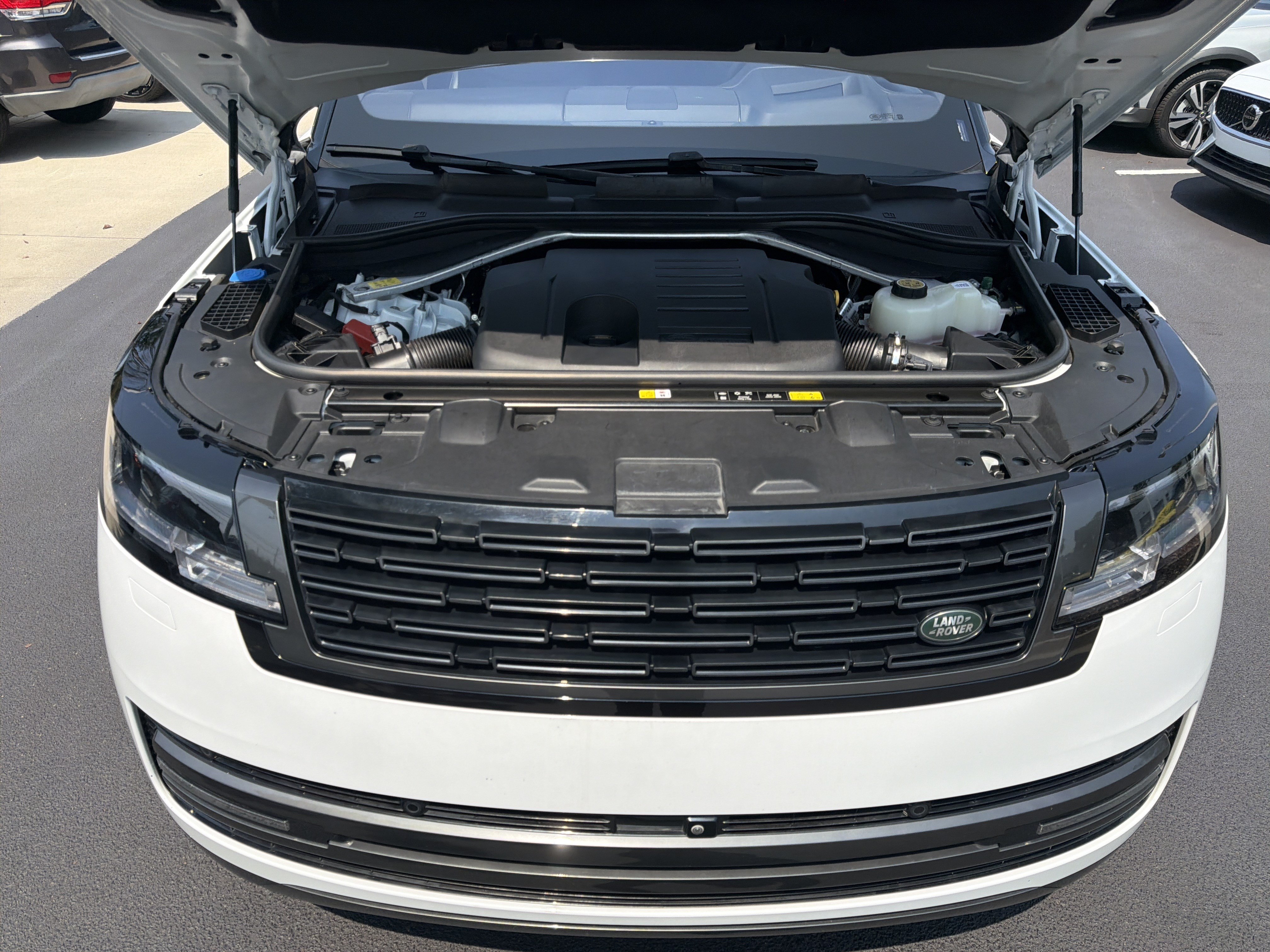 Used 2022 Land Rover Range Rover SE AWD/4WD image 36