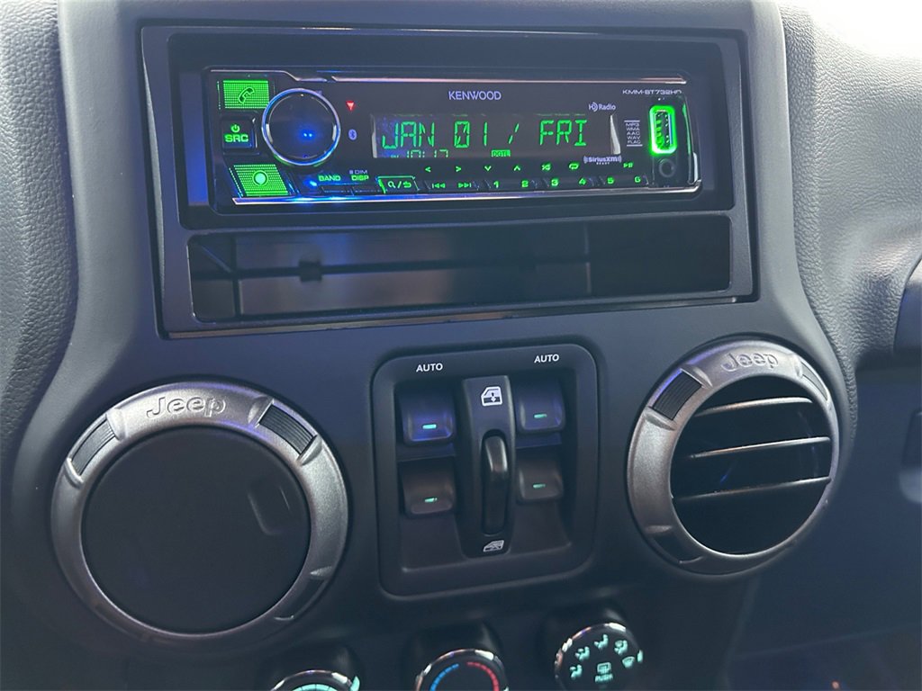 Used 2018 Jeep Wrangler Unlimited Sport S image 31