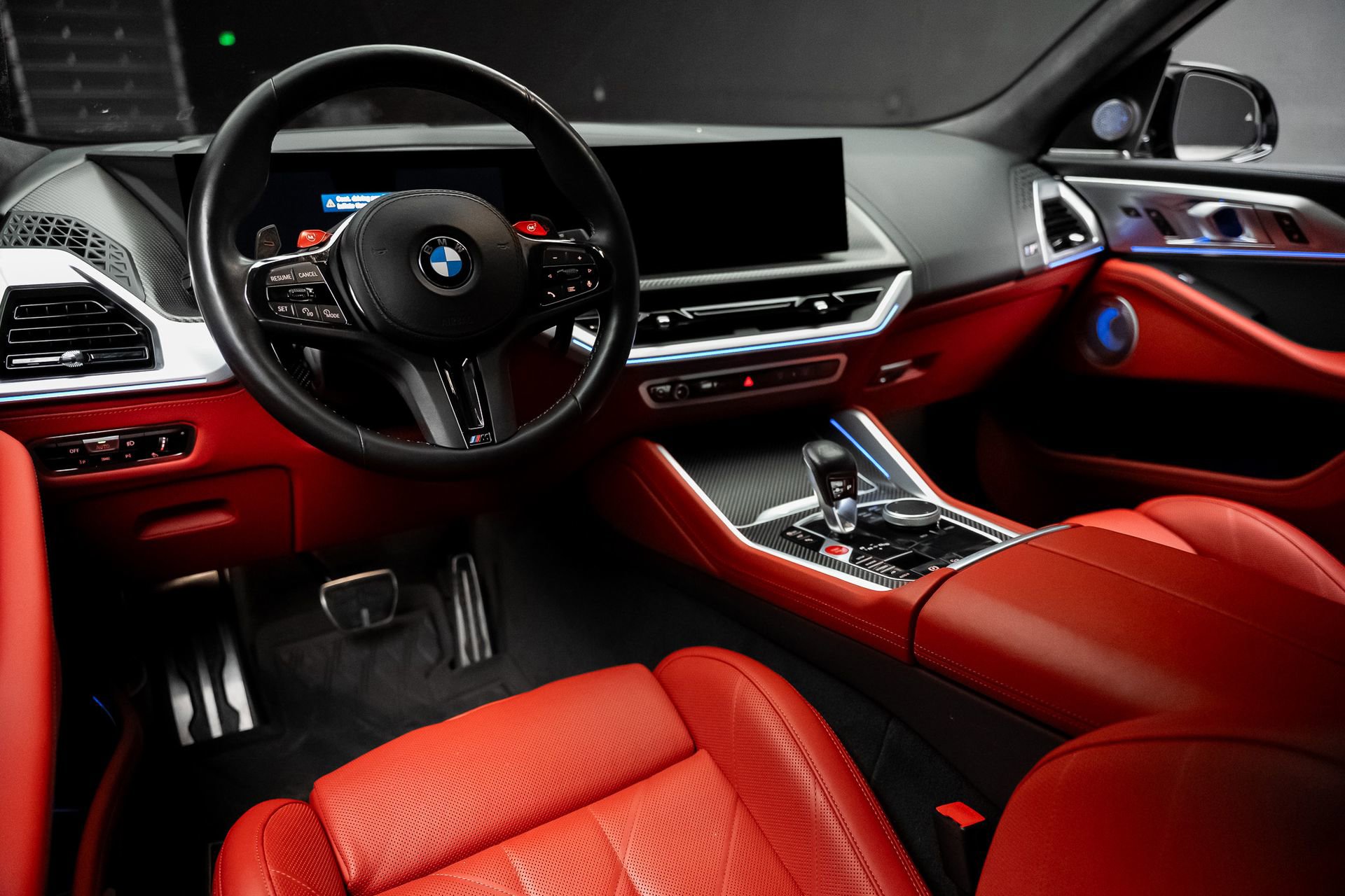 Used 2023 BMW XM w/ M Driver's Package image 2