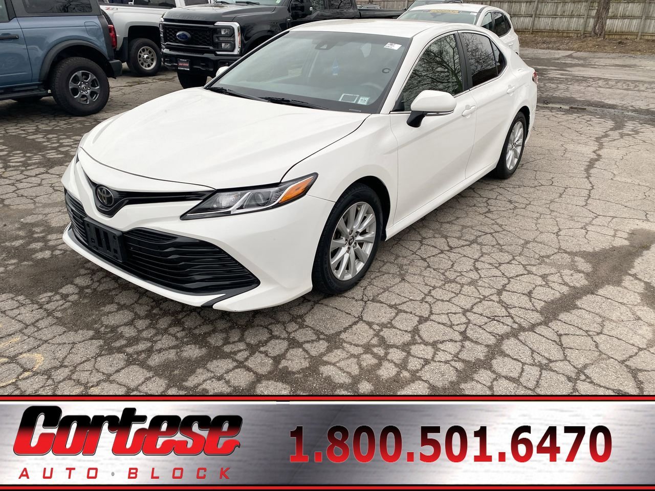 Used 2018 Toyota Camry LE w/ Convenience Package FWD image 1